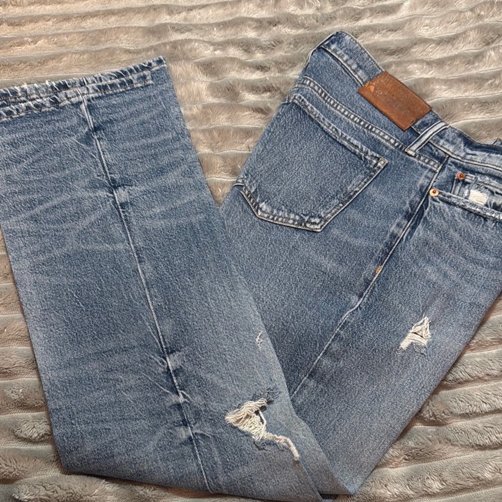 Lucky Brand Distressed Blue Jeans